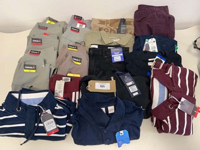Lot 1171 - Approx. 20 items of branded clothing to...