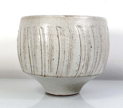 Lot David Leach (1911-2005) for Lowerdown Pottery,...