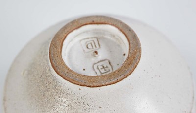 Lot David Leach (1911-2005) for Lowerdown Pottery,...
