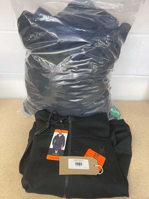 Lot 1197 - Approx. 12 men's Spyder active full zip hooded...
