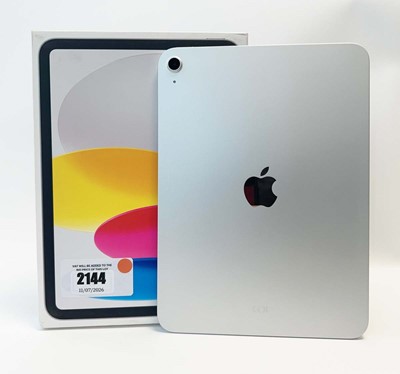 Lot iPad A16 128GB Silver with box