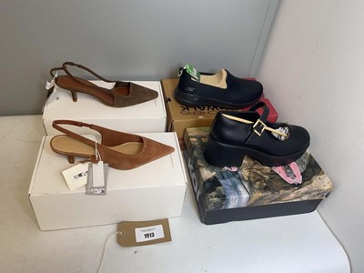Lot 1913 - 4x Boxed pairs of shoes to include Sketchers...