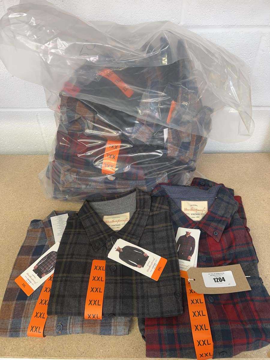 Lot 1204 - Approx. 20 men's Weatherproof vintage plaid...