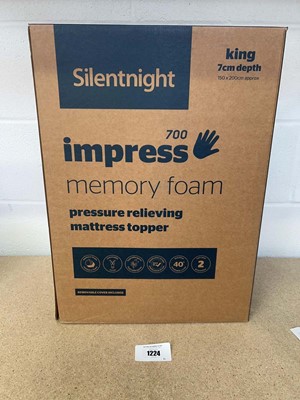 Lot 1224 - Boxed Silent Night 700 impress memory foam...