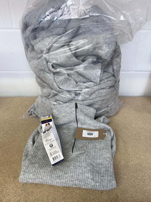 Lot 1237 - Approx. 11 ladies Modern Ambition knit 1/4 zip...