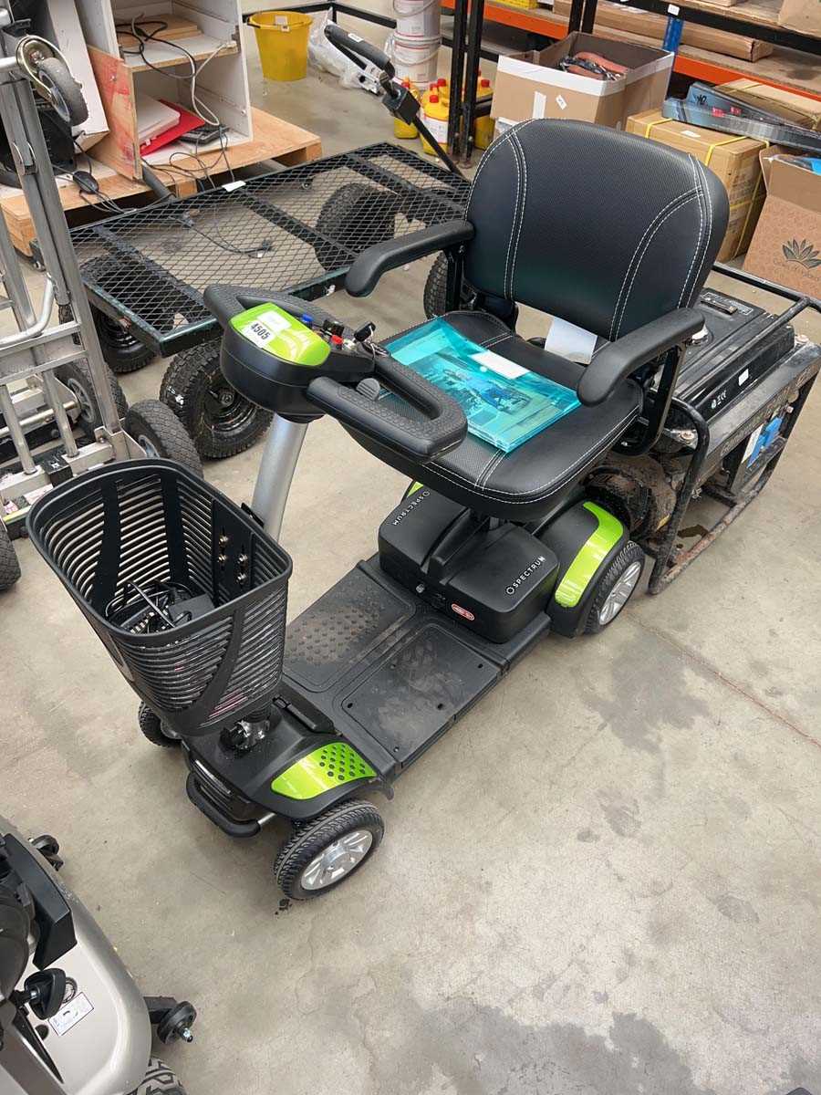 Lot 4505 - Spectrum electric mobility scooter with...