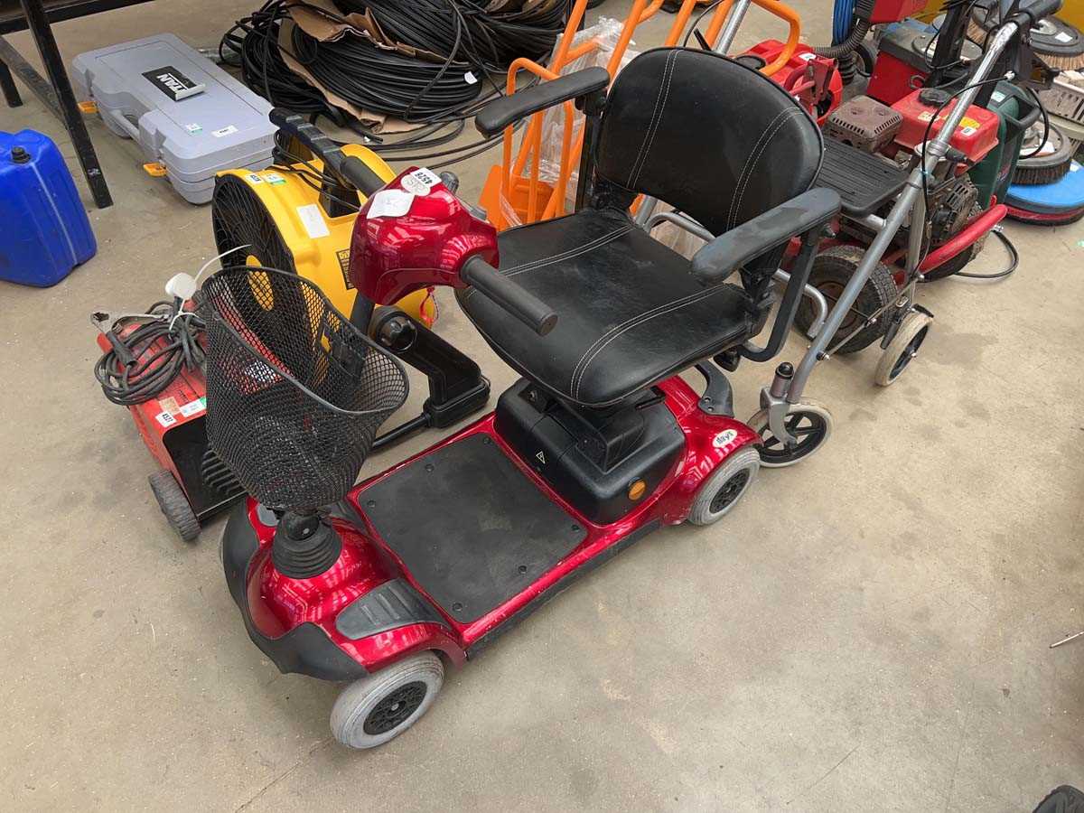 Lot 4526 - Days electric mobility scooter with key plus a...