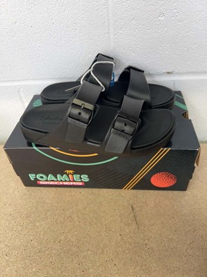 Lot 1264 - Boxed pair of Skechers foamies sandals sizes UK 4