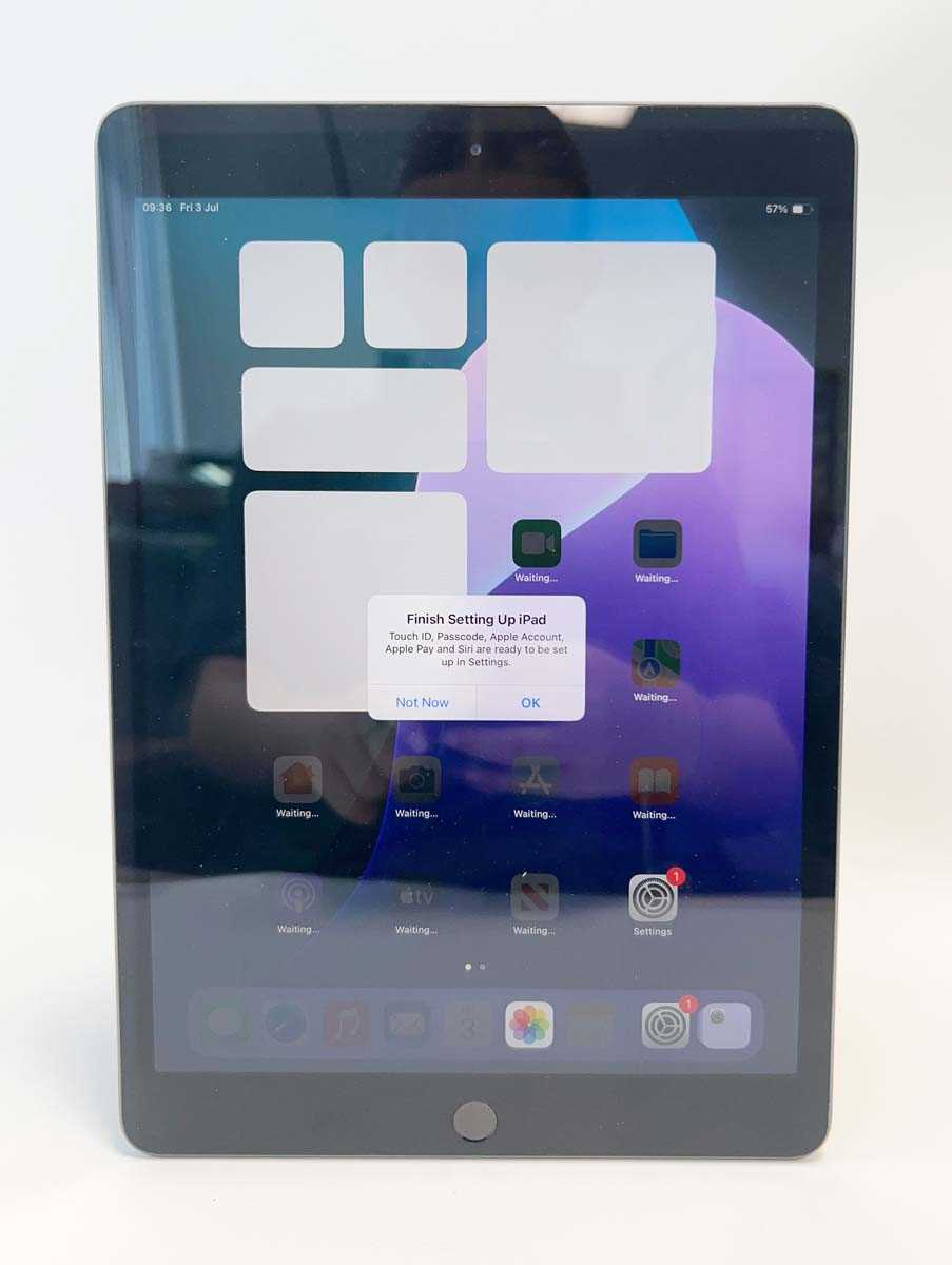 Lot iPad 7th Gen 128GB Space Grey