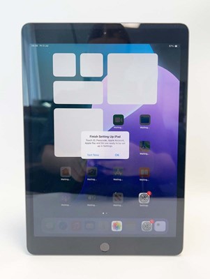 Lot iPad 7th Gen 128GB Space Grey