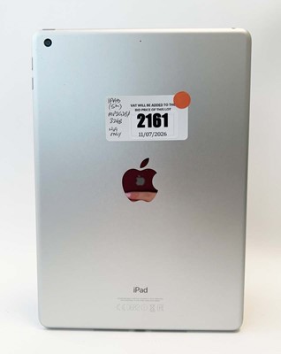 Lot iPad 5th Gen 32GB Silver