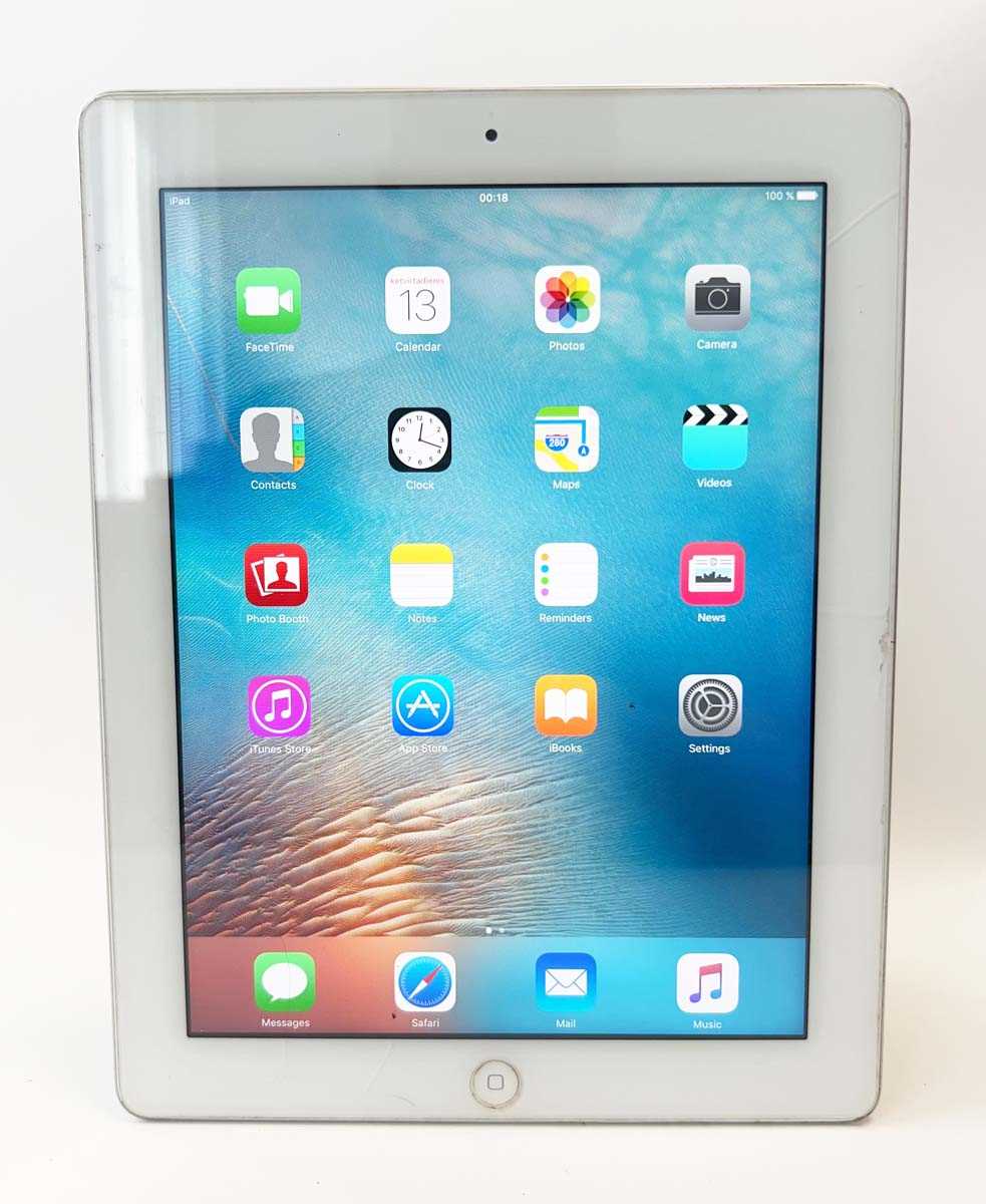 Lot iPad 16GB Silver - Cracked screen