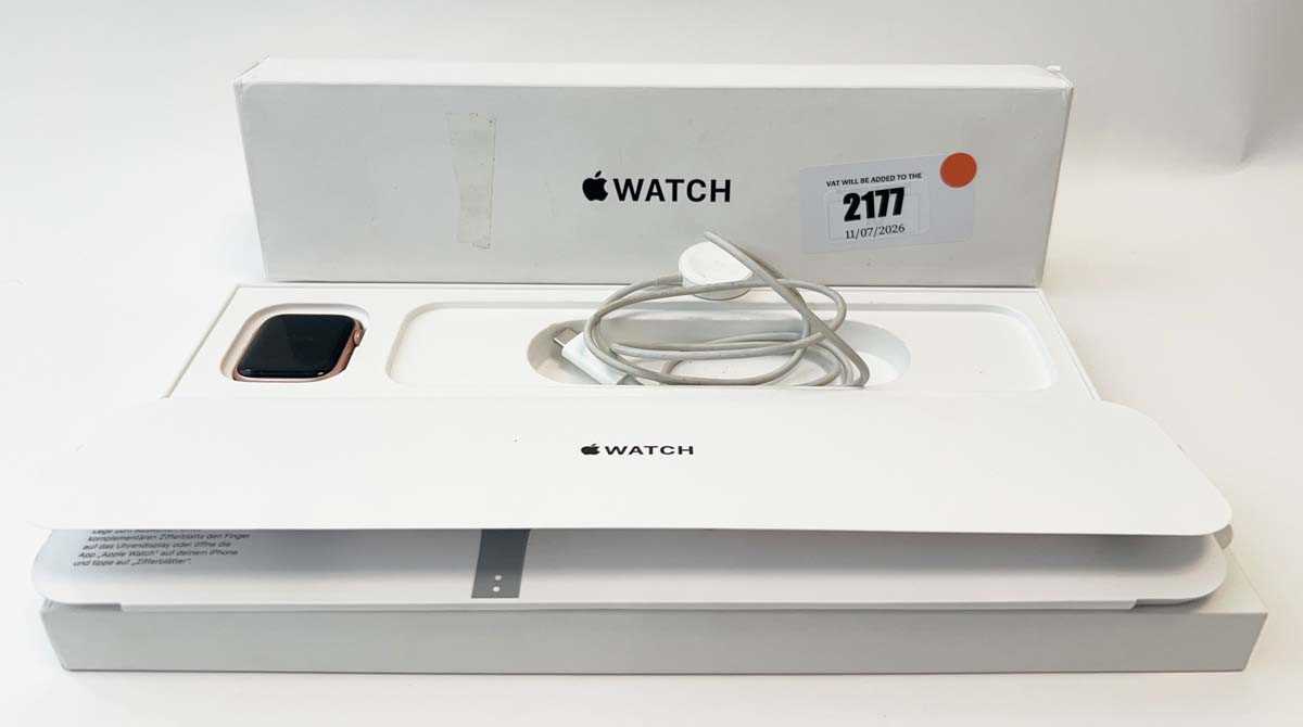 Lot Apple Watch SE 40MM A2351 Gold Alu, boxed
