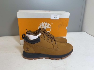 Lot 1923 - Timberland UK7 killington trekker low lace...
