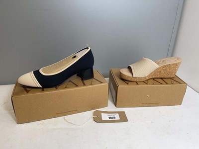 Lot 1935 - 2x Boxed pairs of Vivaia shoes to include...
