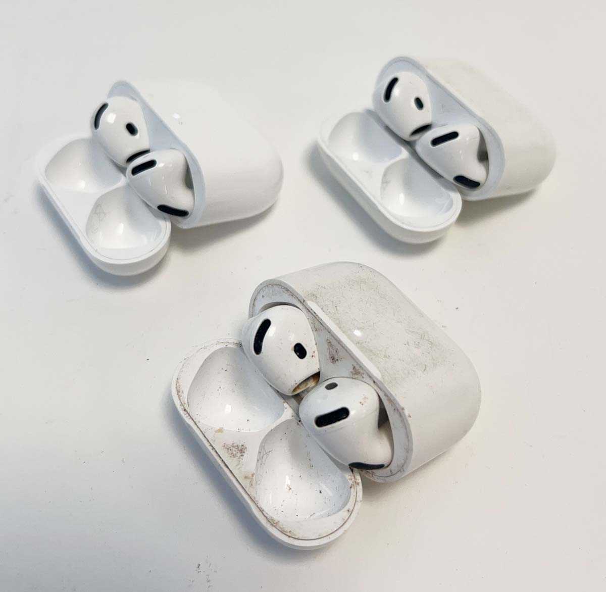 Lot 1x AirPods 4 ANC and 2x AirPods 4
