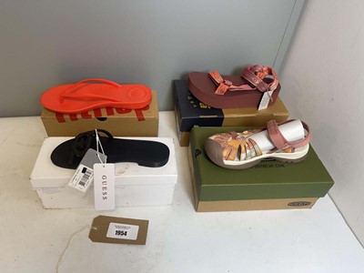 Lot 1954 - 4x Boxed pairs of sandals to include Teva UK5,...