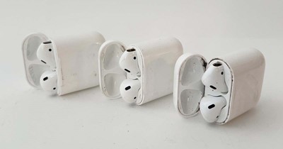 Lot 3x AirPods 1st Gen