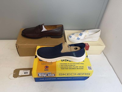 Lot 1973 - 3x boxed pairs of shoes to include Hogl UK4,...