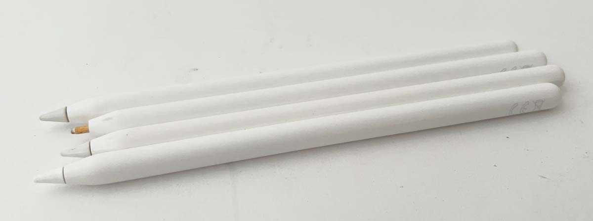 Lot 4x Apple Pencil 2nd Gen (one without nib)