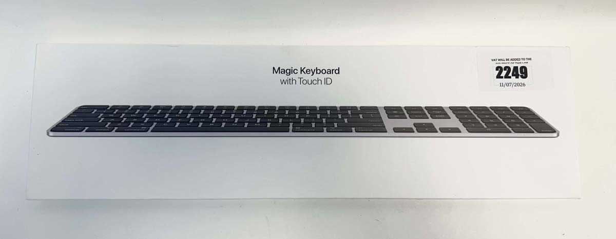 Lot Magic Keyboard with Touch ID and Numeric...