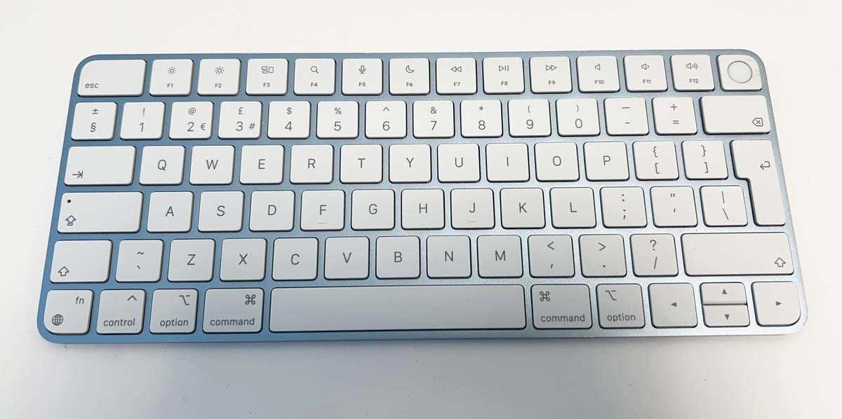 Lot Apple Magic Keyboard A2449