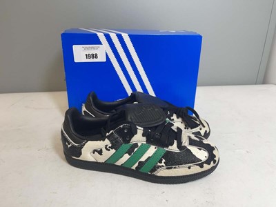 Lot 1988 - Adidas UK5 samba LT W trainers in black - boxed