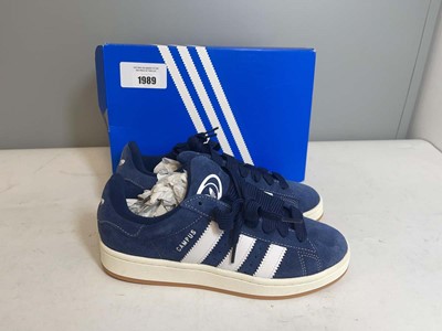 Lot 1989 - Adidas UK8 campus 00s trainers in navy - boxed
