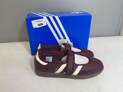 Lot 1990 - Adidas UK8 samba jane shoes in marron - boxed