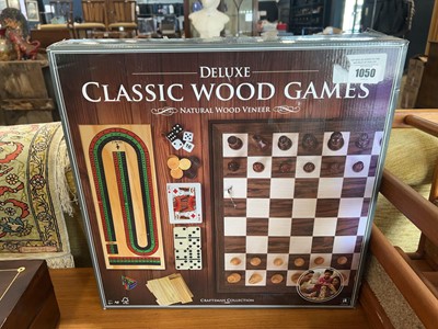 Lot 1050 - Delux Wood Games compendium