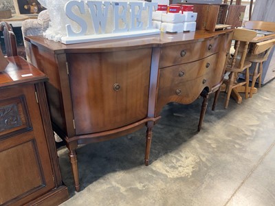 Lot 1098 - Reproduction mahogany sideboard with 3 central...