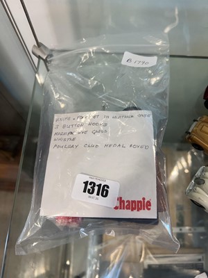 Lot 1316 - Parcel of collectables including magnifying...