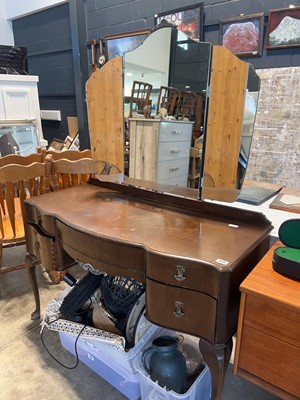 Lot 1336 - Mahogany finish dressing table with 3 panel...