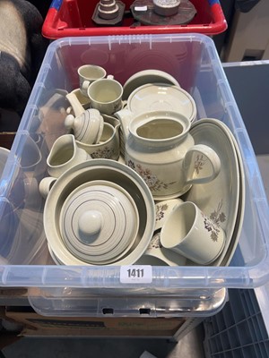 Lot 1411 - Crate containing a Royal Doulton Bredon Hill...