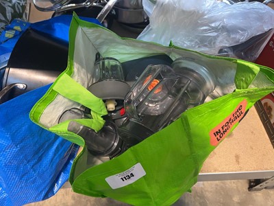 Lot 1134 - Bag containing blender parts
