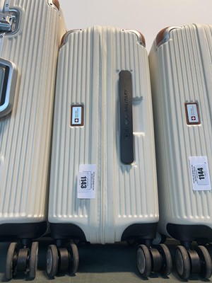 Lot 1143 - Swiss Military hand luggage case in cream