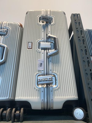 Lot 1148 - Swiss Military luggage case in cream