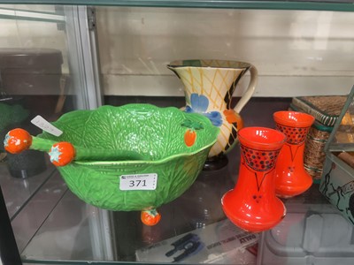 Lot 371 - A Beswick leaf design salad bowl with servers,...