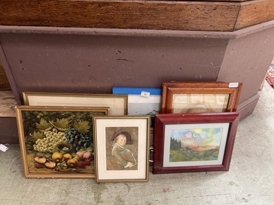 Lot 15 - An assortment of pictures and prints to...