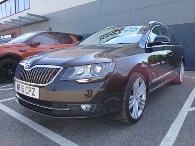 Lot (MF15 CPZ) 2015 Škoda Superb Elegance TDI CR...