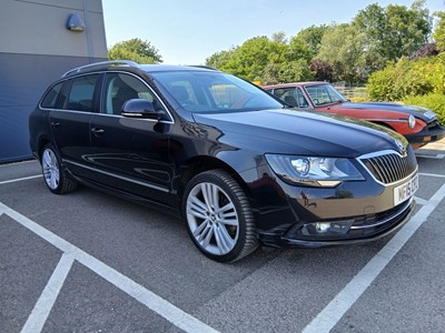 Lot (MF15 CPZ) 2015 Škoda Superb Elegance TDI CR...