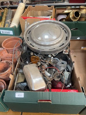 Lot 451 - A tray containing a large quantity of car...