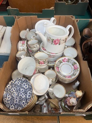 Lot 455 - A tray containing Royal Worcester 'Royal...