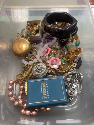 Lot 405 - Assorted costume jewellery including bangles,...