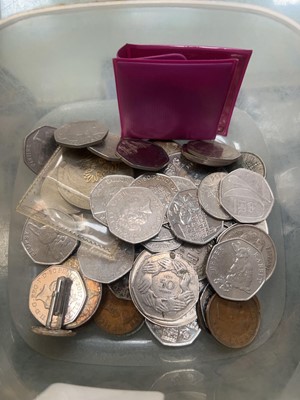 Lot 406 - A quantity of coinage to include character...