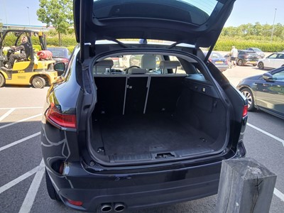 Lot (LA16 XFL) 2016 Jaguar F-Pace Portfolio AWD D...