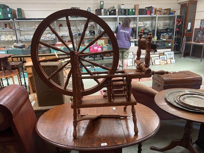 Lot 67 - A 1983 oak spinning wheel by James Williamson,...