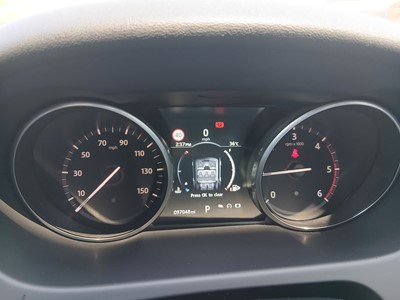 Lot (GK66 CJX) 2016 Land Rover Discovery Sport...