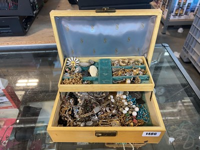Lot 1486 - A jewellery box and the contents of costume...
