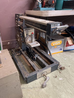 Lot 130 - A Shopmate model 5200T3 radial arm saw